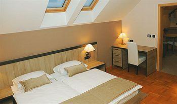 Calypso 3* Zagreb